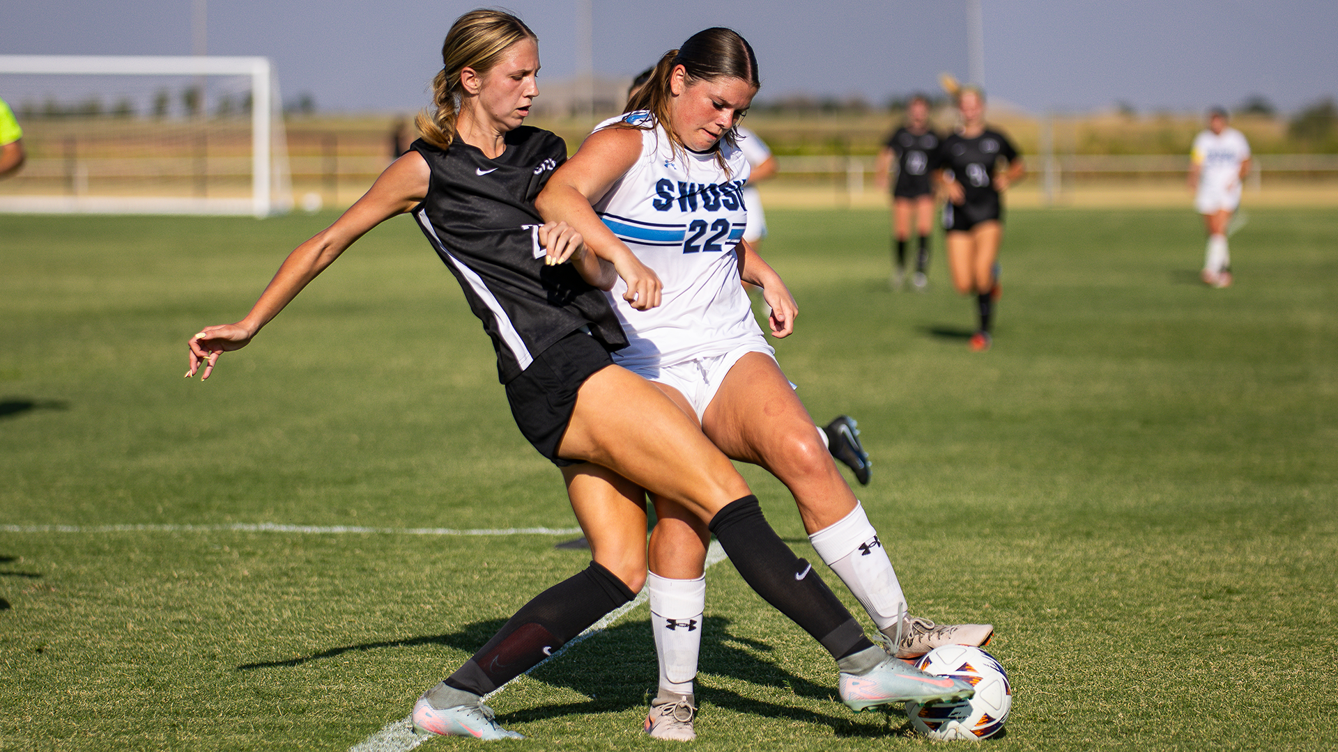 kinsey geasland battled for possession