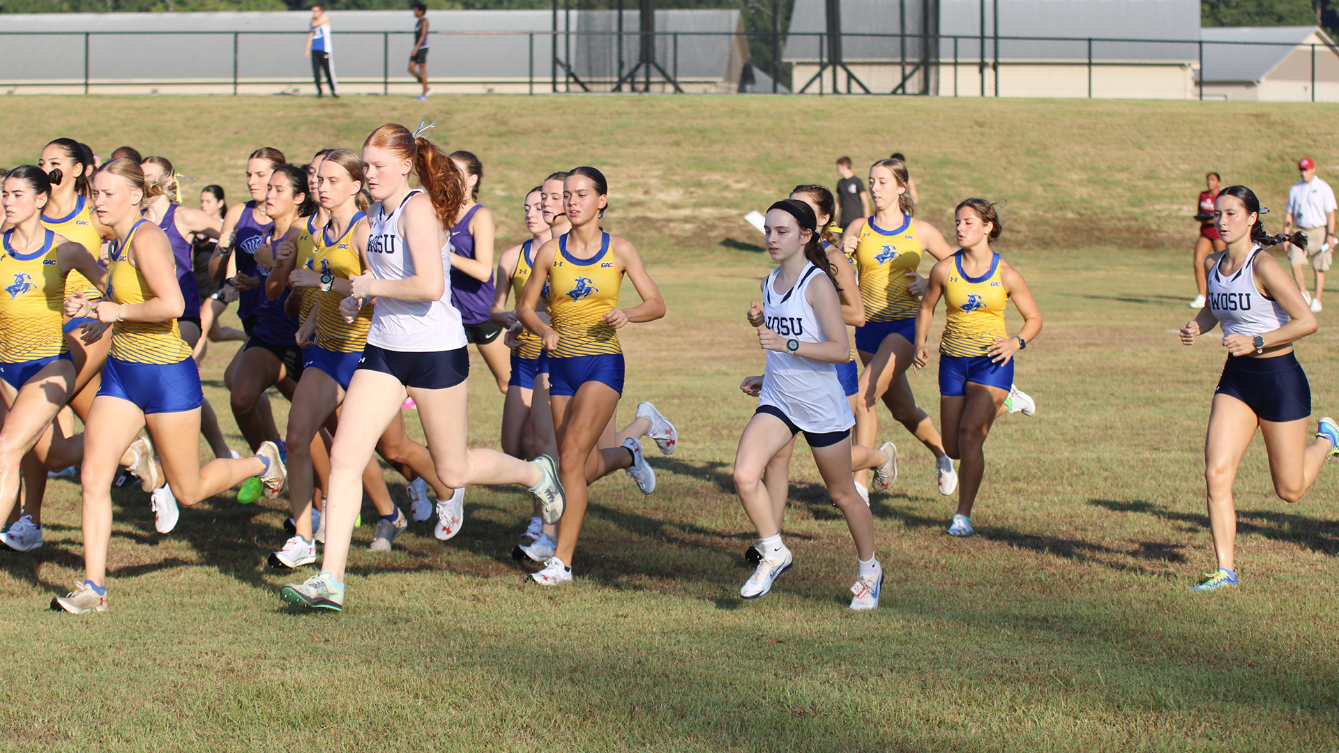 Bulldogs cross country runners at the Bob gravett Invite