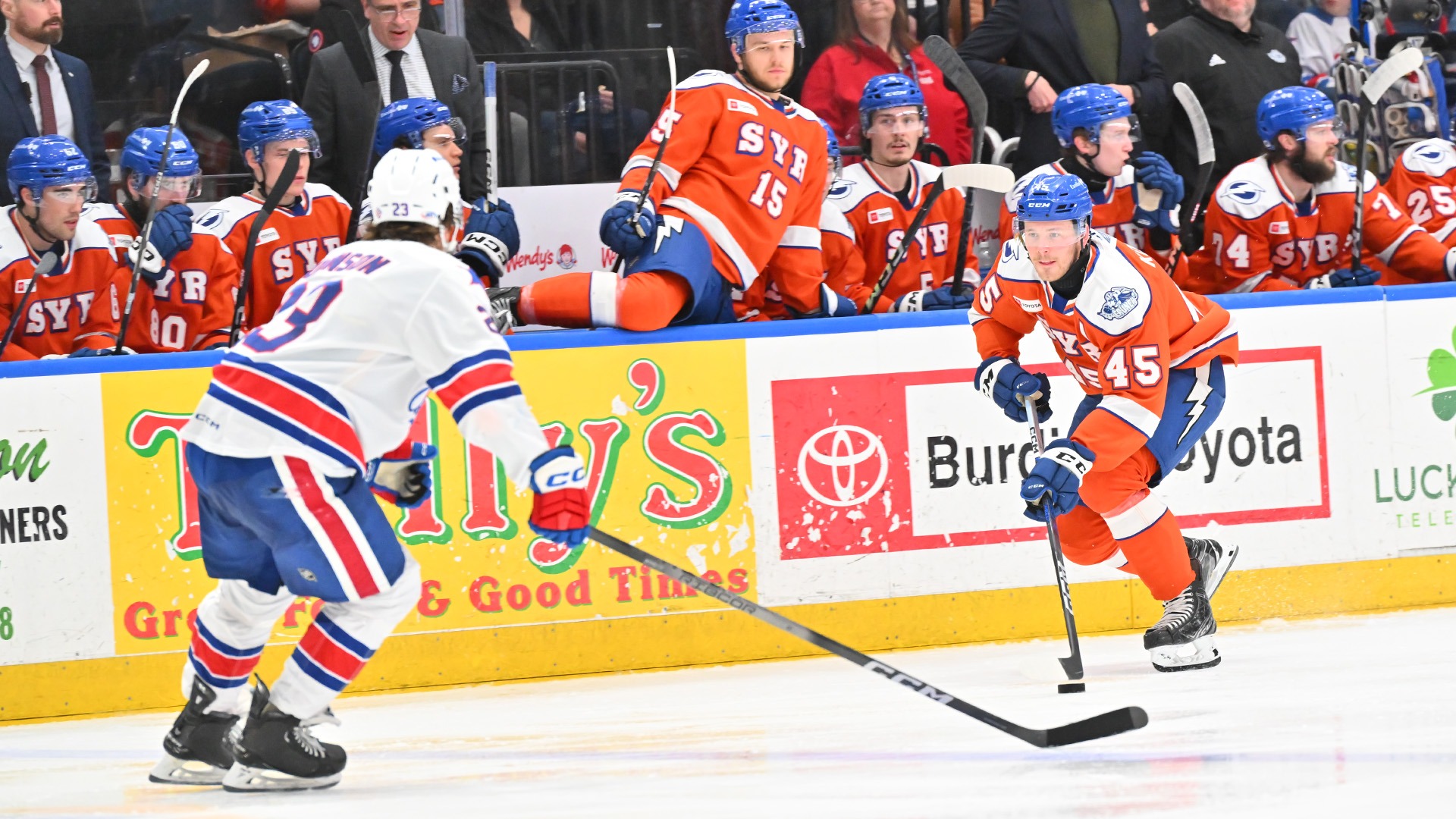 Crunch vs. Amerks