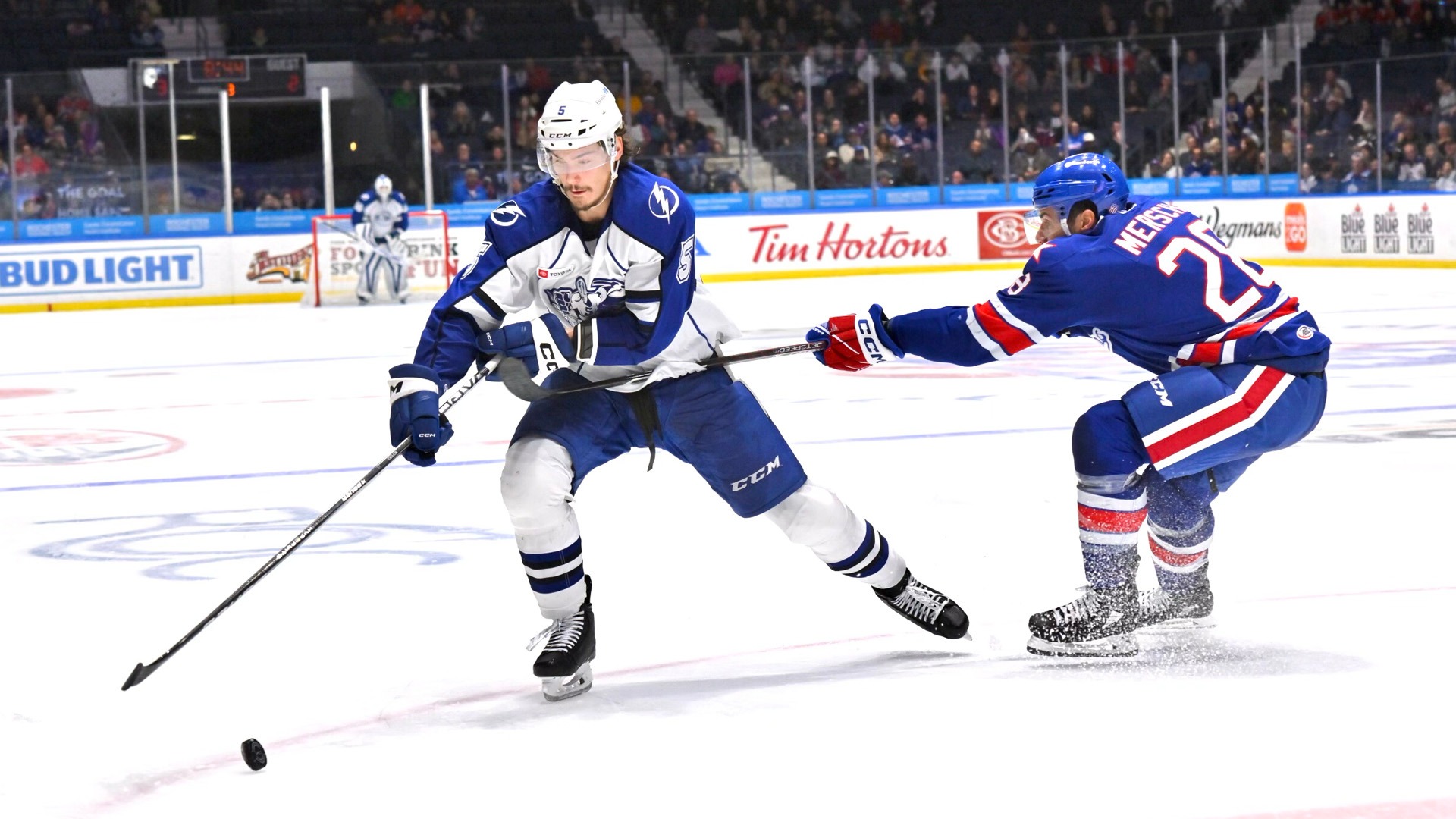 Crunch vs. Amerks