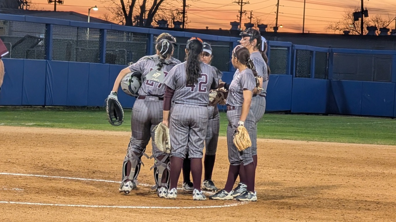 TAMIU Softball Mound Meeting