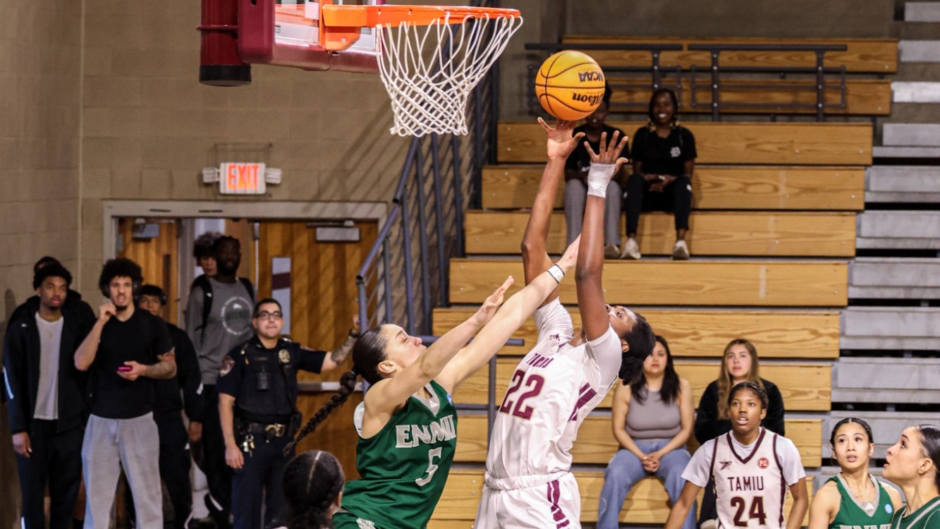 Emmanuel Gets The Rebound