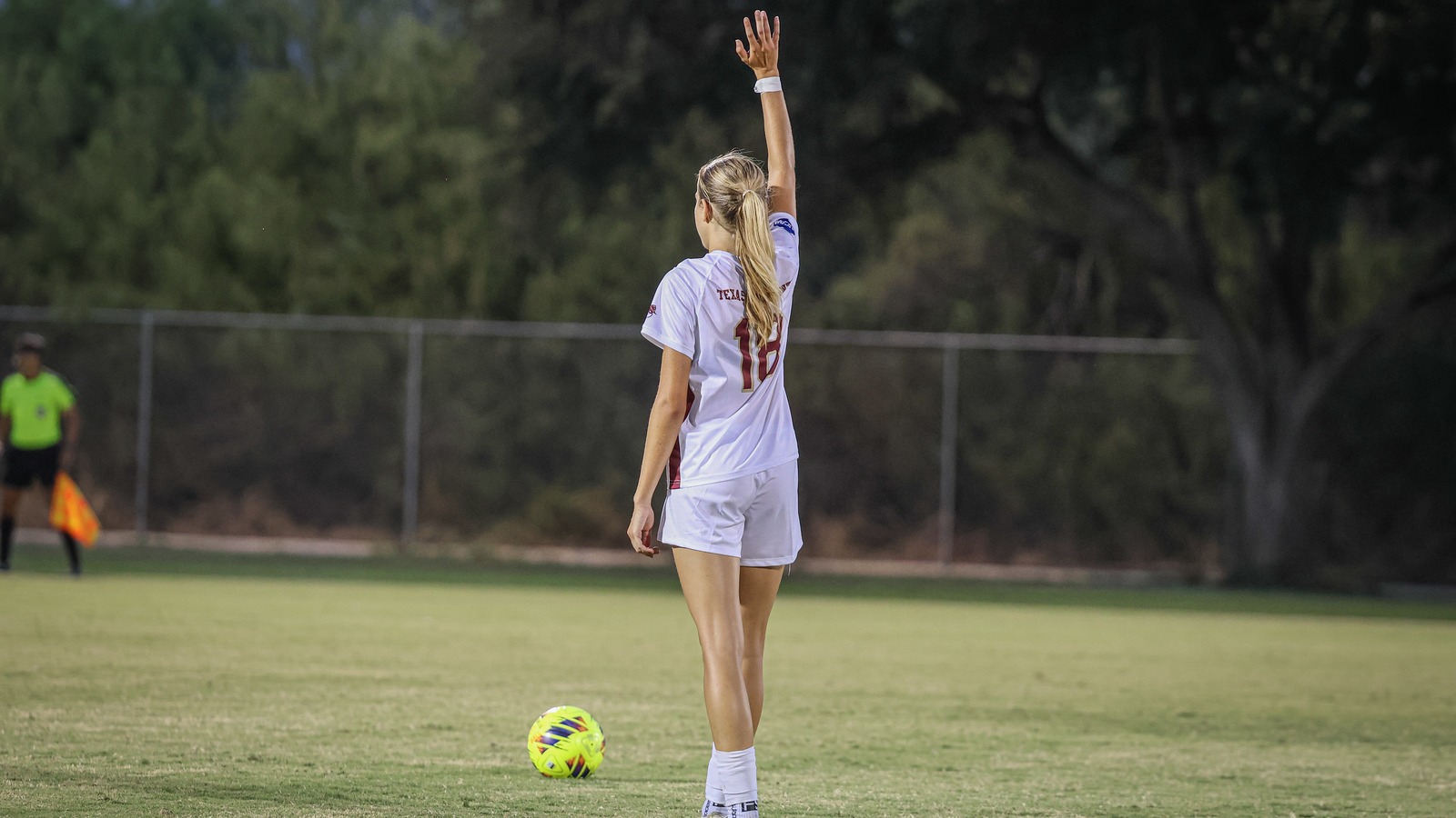 Ida Kolaric with a free kick