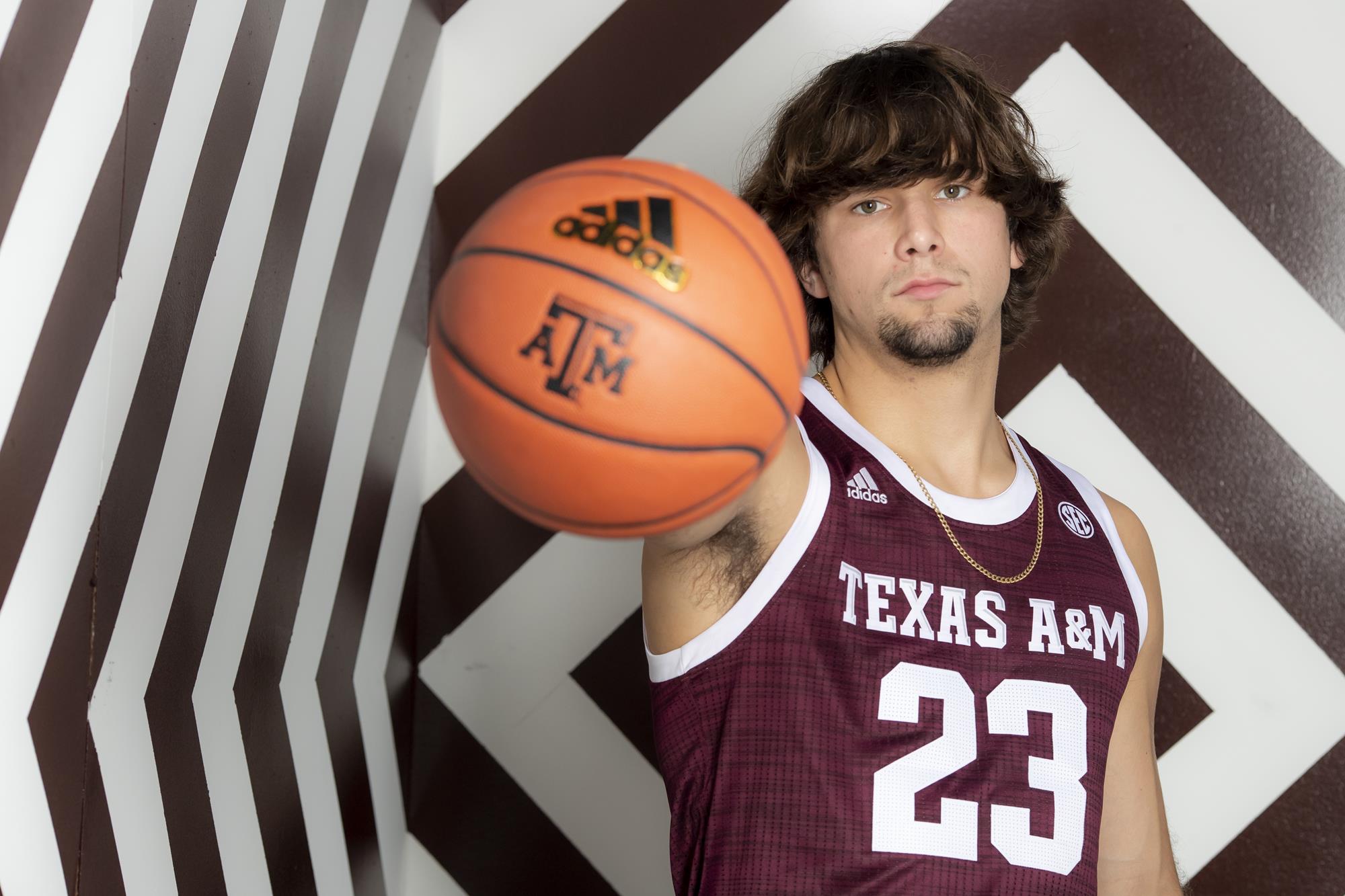 Zach Walker Men's Basketball Texas A&M Athletics