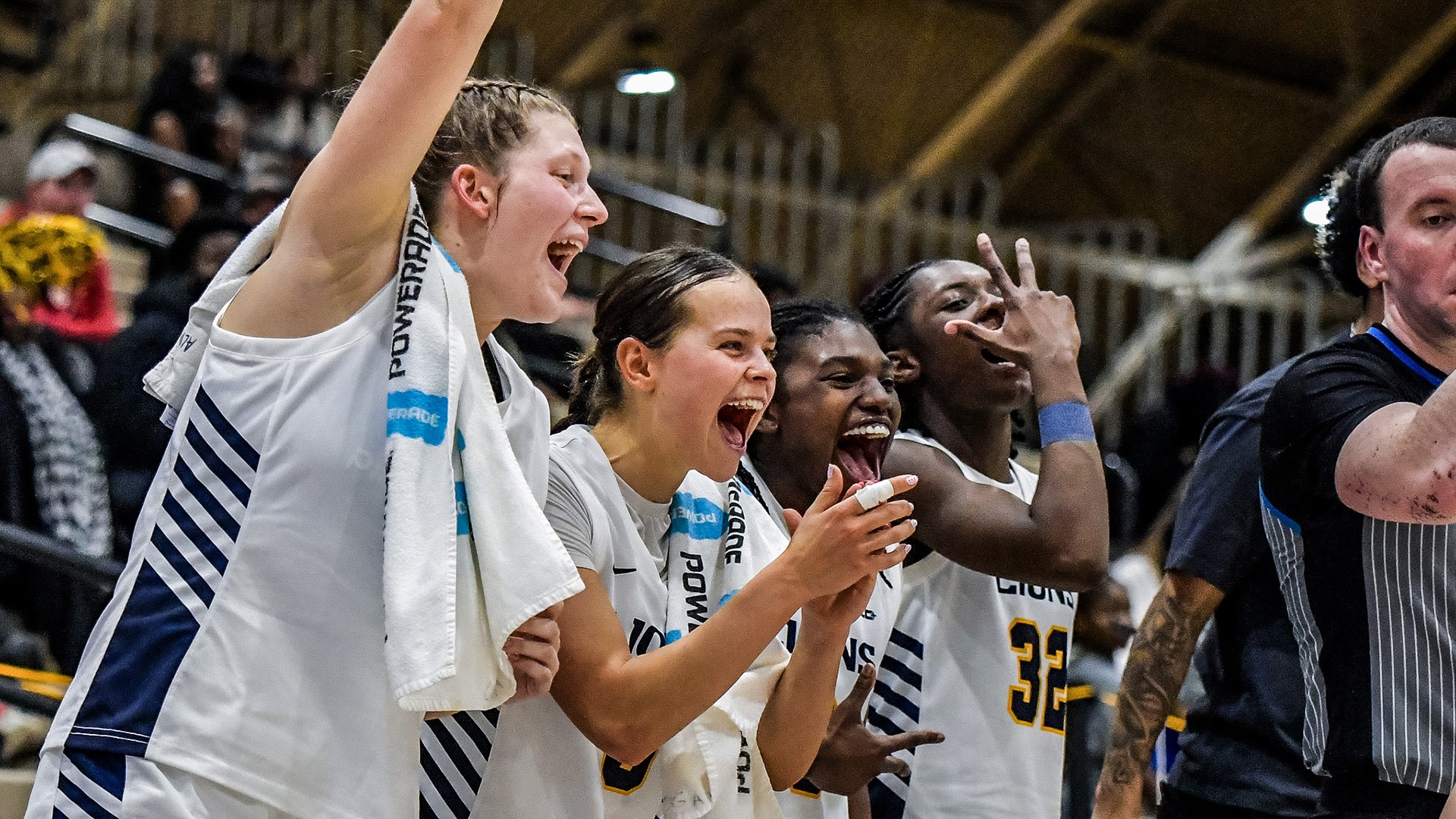 WBB Team Huddle