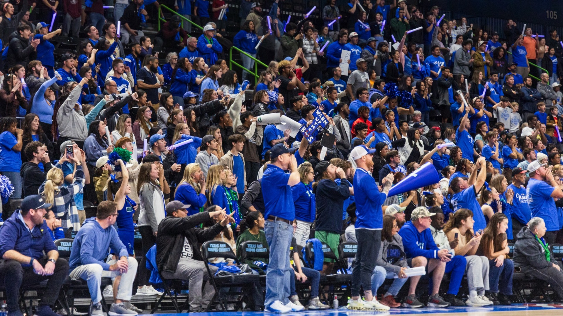 Hilliard Center Crowd