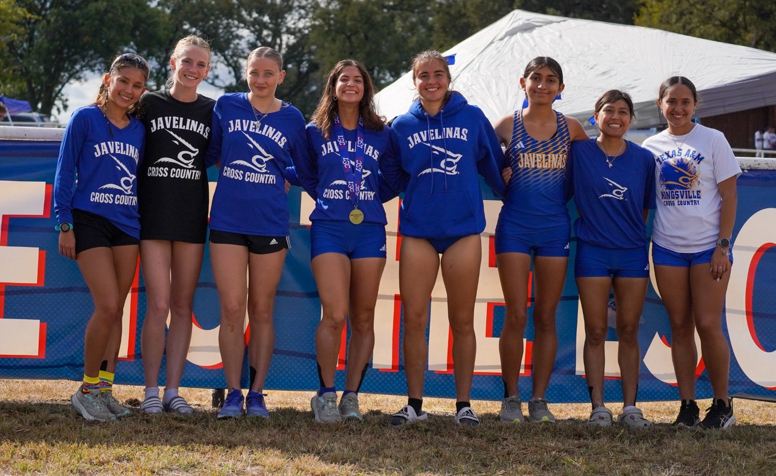 Women's lineup at LSC Championship