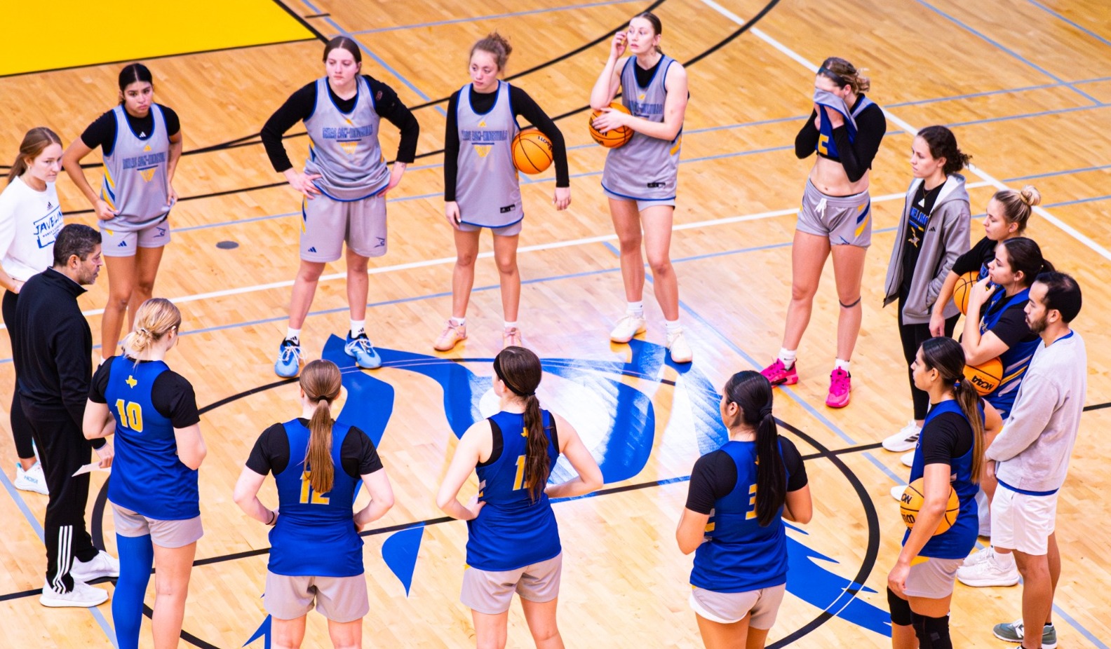 Team Huddle (Practice)