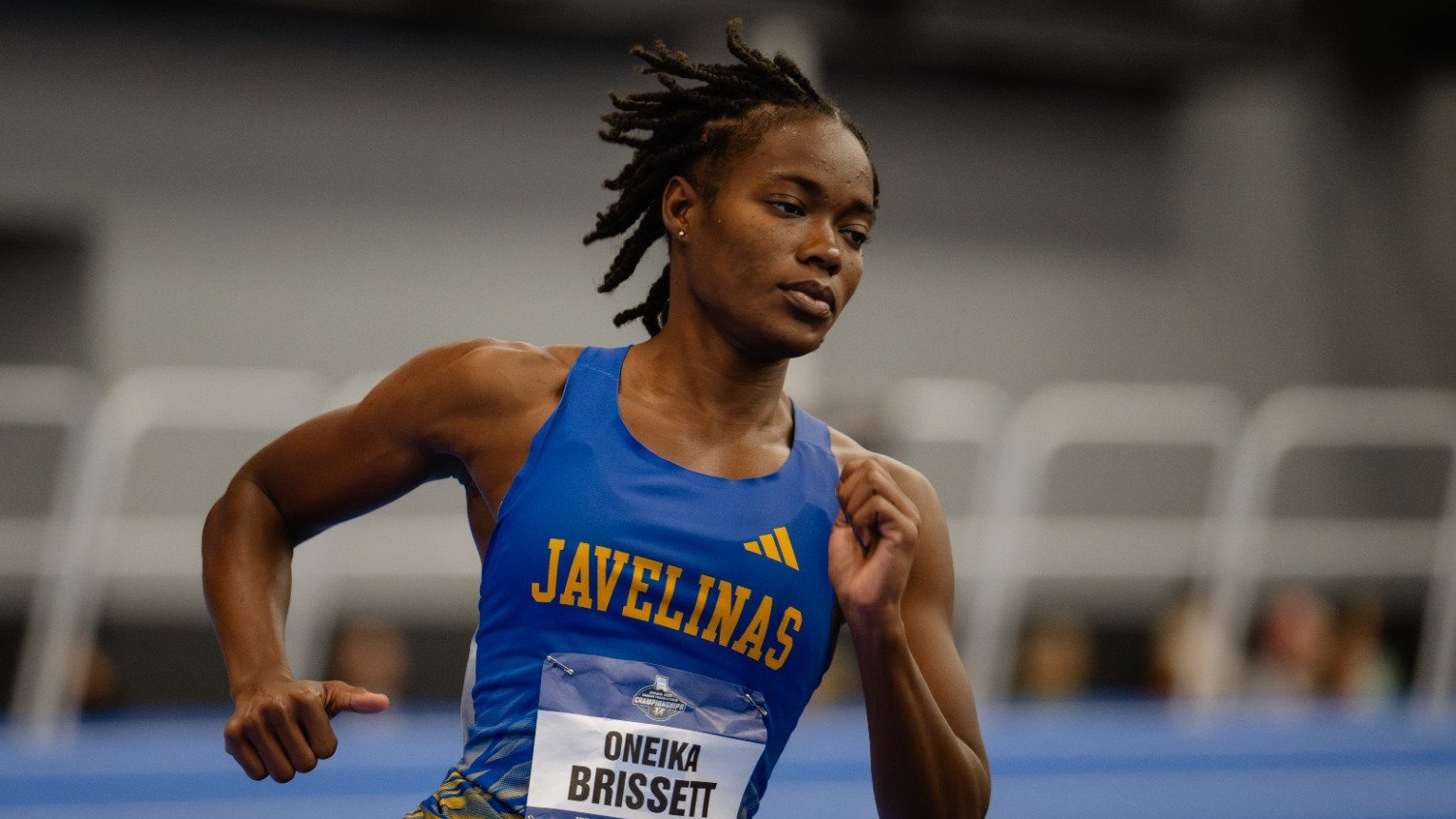 Oneika running at 2026 Indoor Nationals