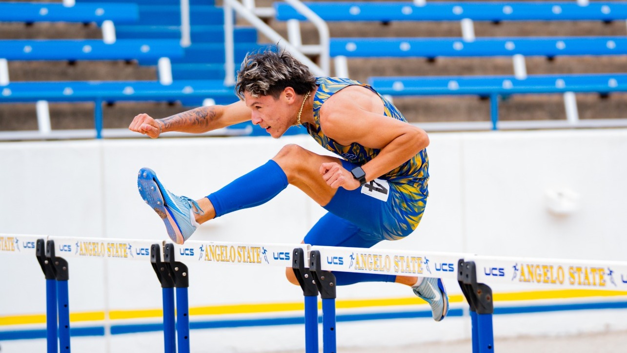 Chris Gonzalez Hurdle