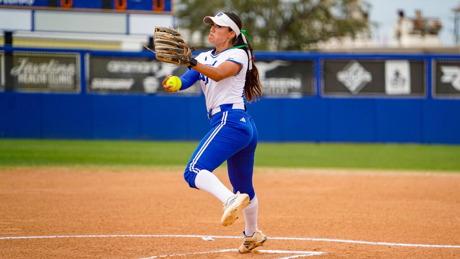 Andrea Martinez Pitching