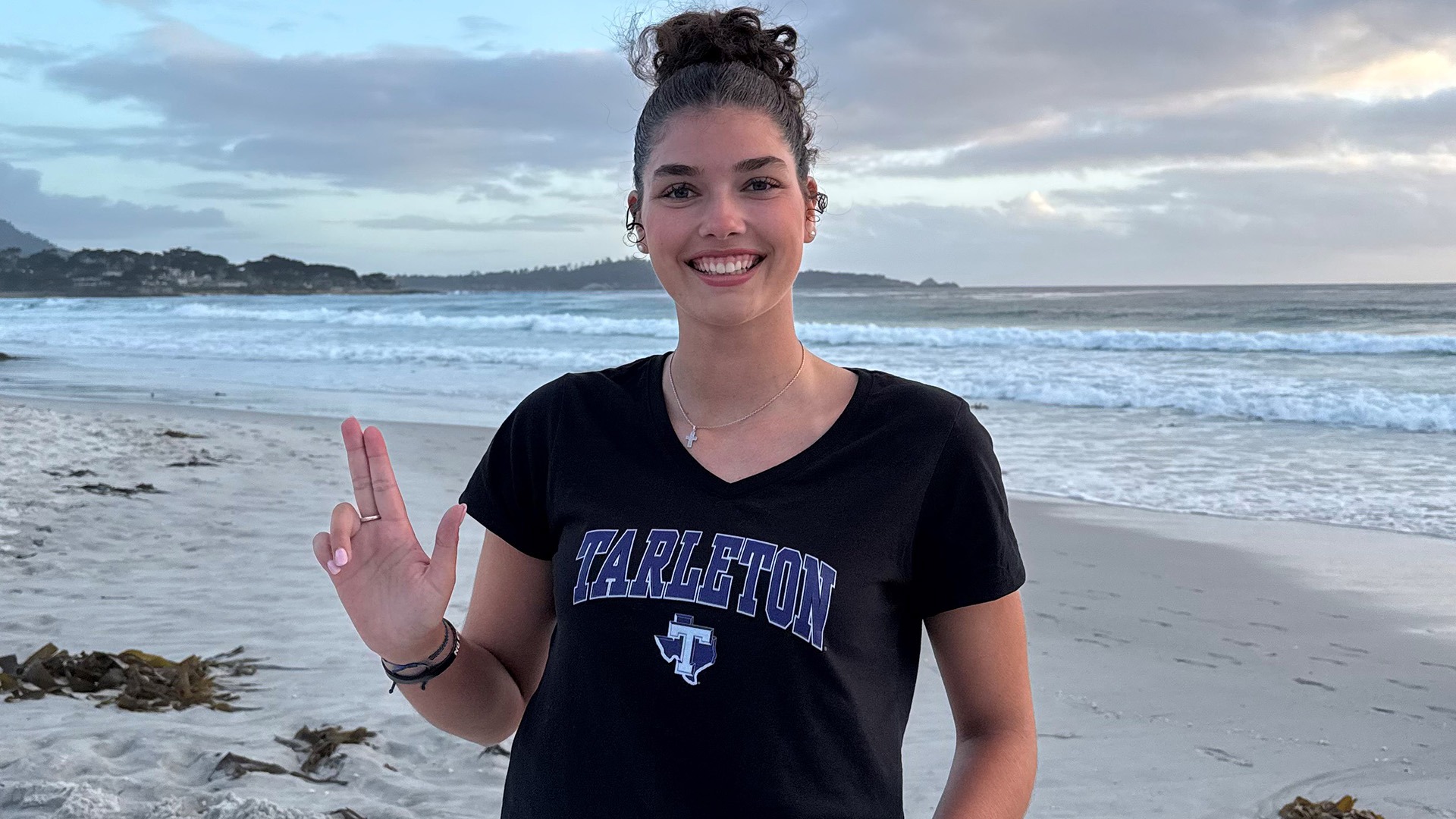 Theresa Habrik Signed with Tarleton State Beach Volleyball for 2025-26