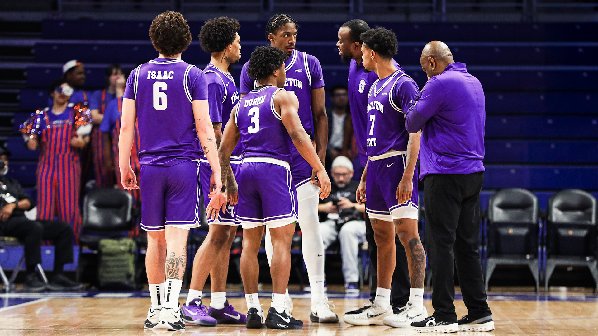 Tarleton State Men's Basktball huddled up