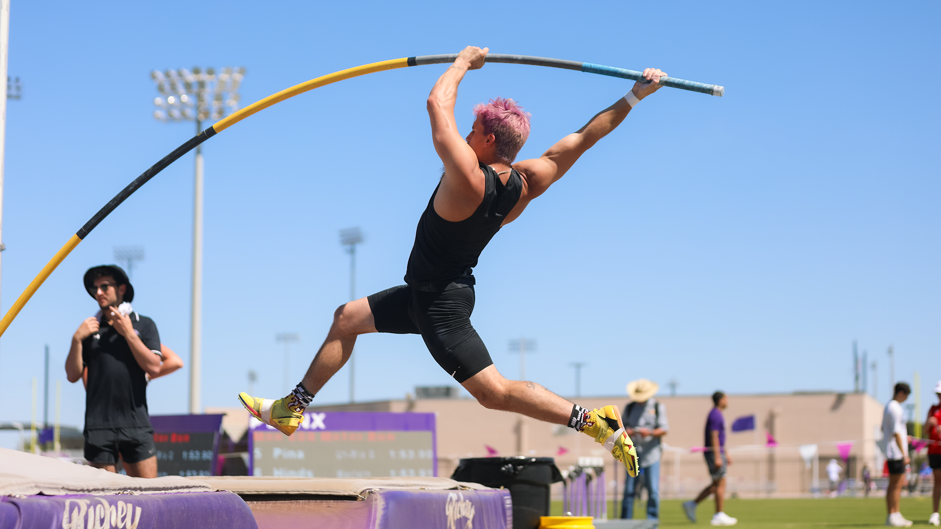 Jacob Thomas pole vault school record at ACU