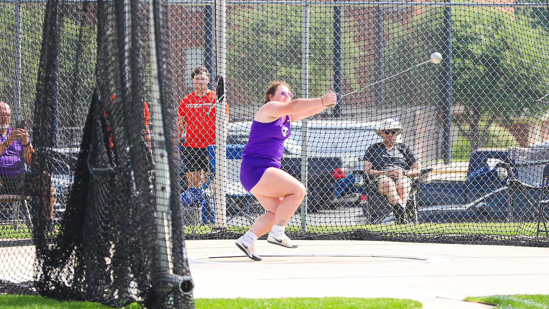 Tayler Wessely hammer throw