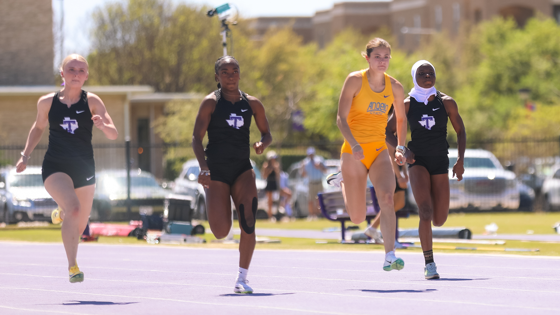 Women's Sprinters racing at the ACU Wes Kittley Invitational