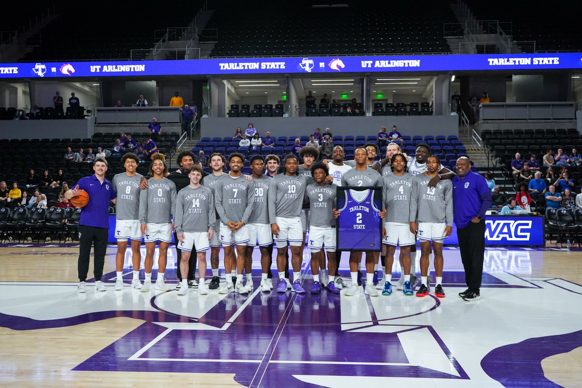Freddy Hicks senior day team photo