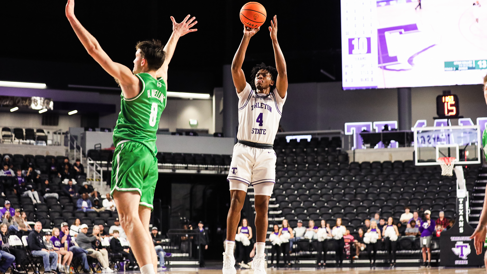 Leroy Kelly IV three point shot at the EECU Center