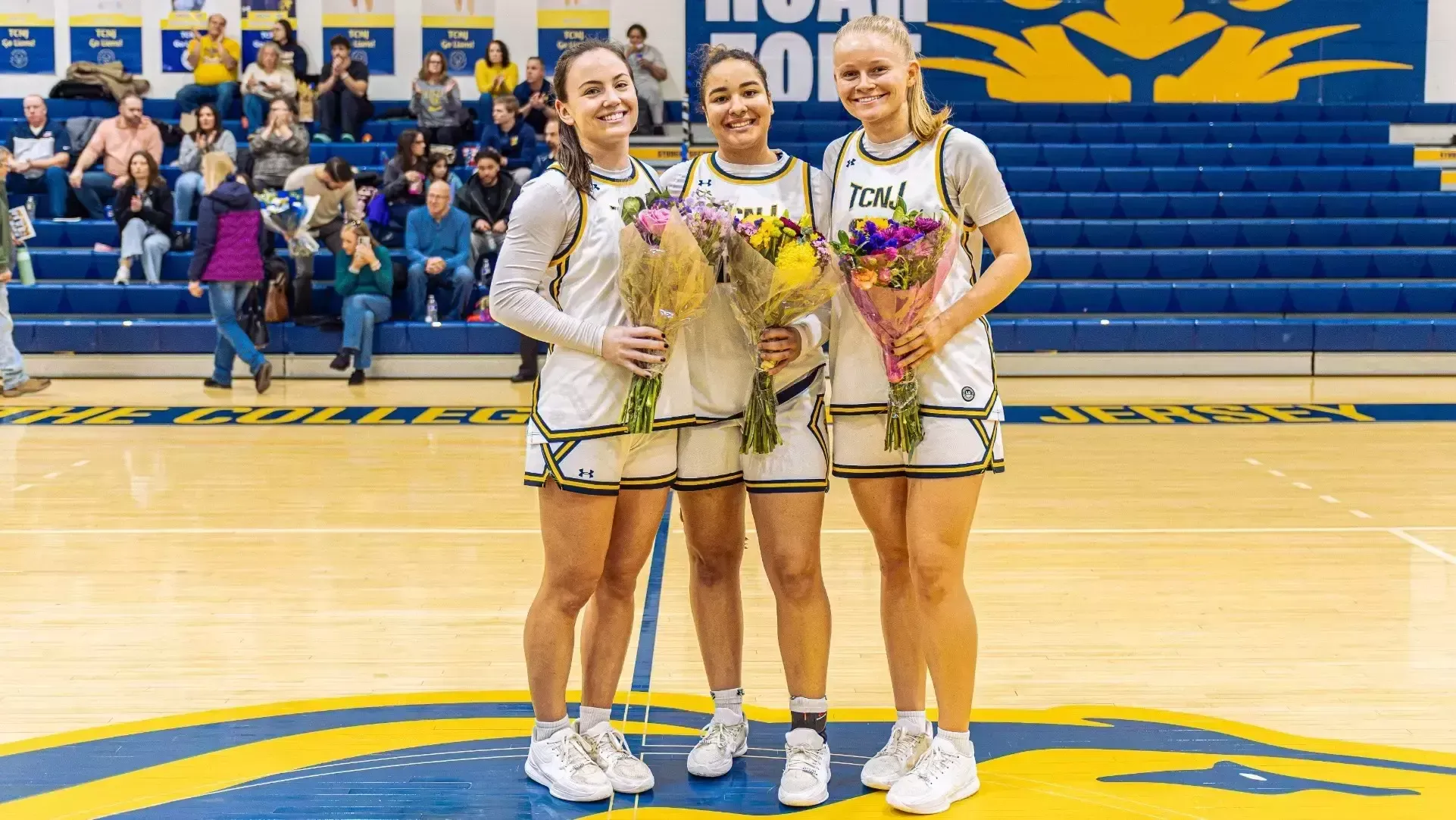 WBB Senior Day 25-26