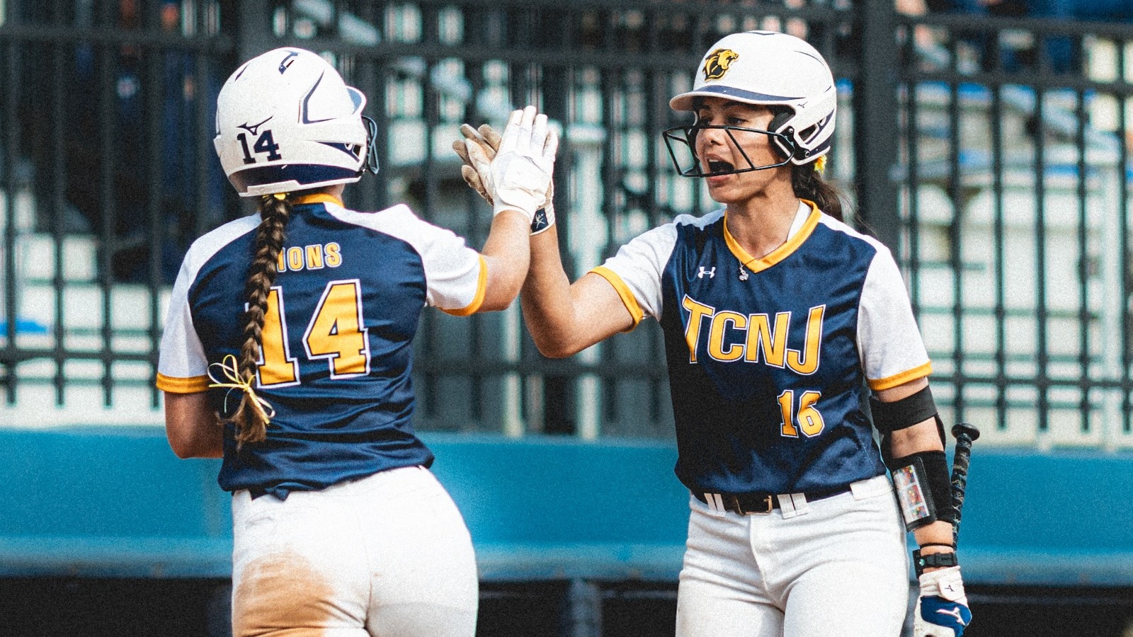 Maya Knasiak & Morgan Estelow