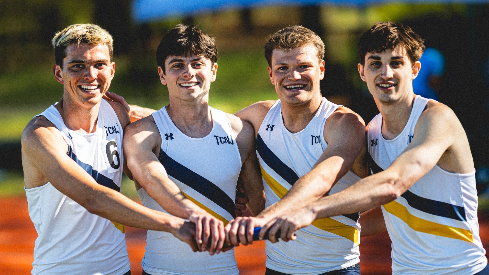 4x800 Relay