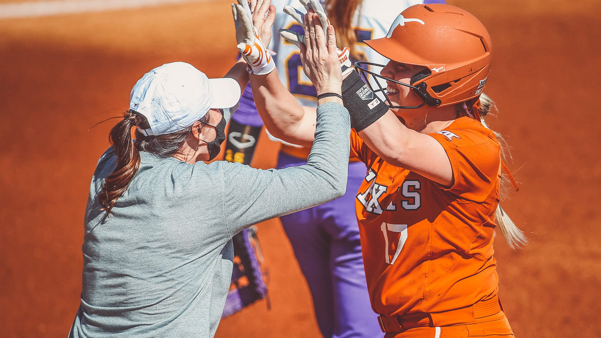 Taylor Ellsworth Softball University of Texas Athletics