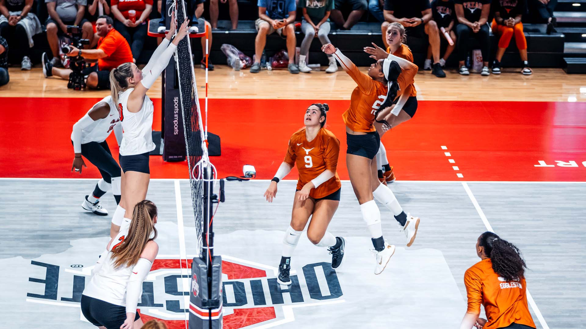 Kayla Caffey Volleyball University of Texas Athletics