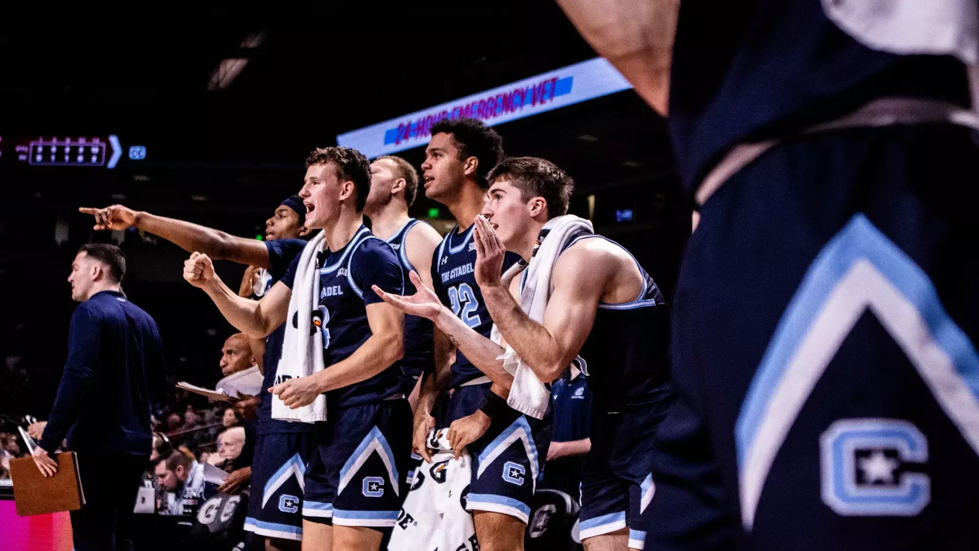 Group Team Bench Celly