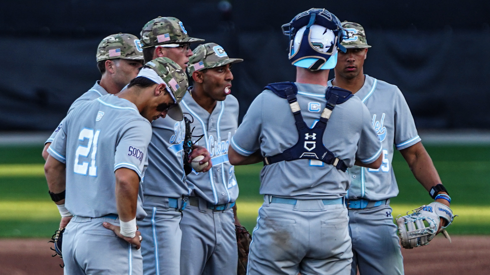 Mound visit vs. Wofford