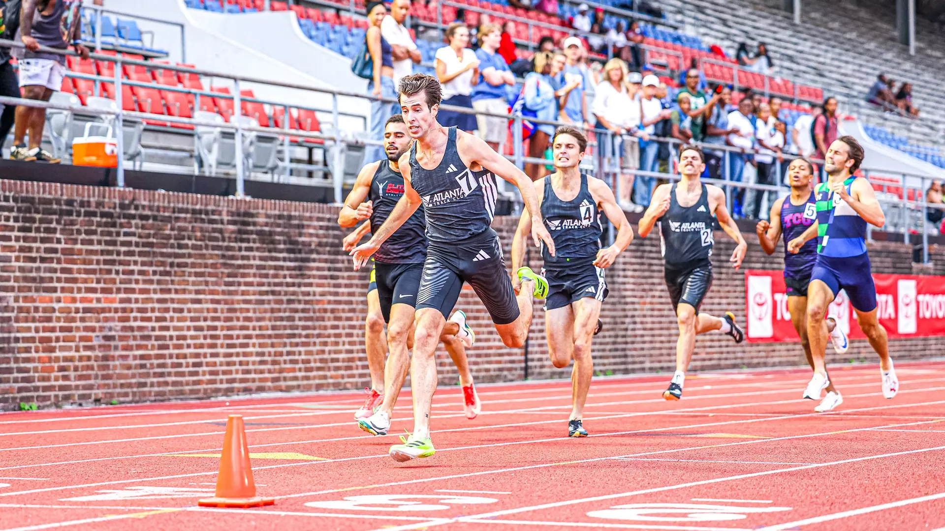 Men's 800m Elite at Summer Showcase 2025 