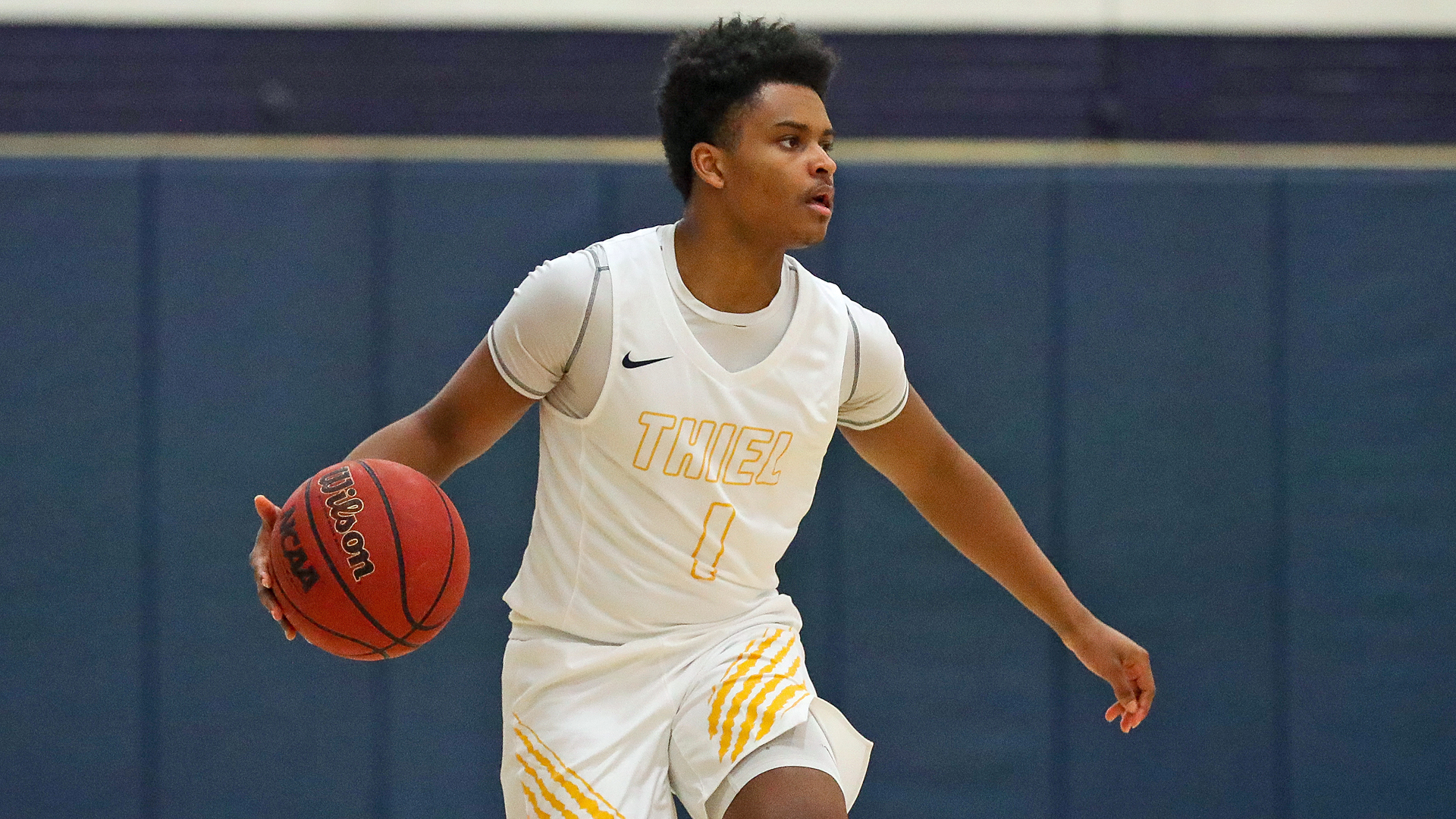 Omahn Dobbins Men's Basketball Thiel College Athletics