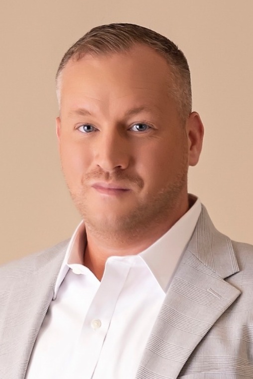 randy NEW HEADSHOT!!!!! 2025