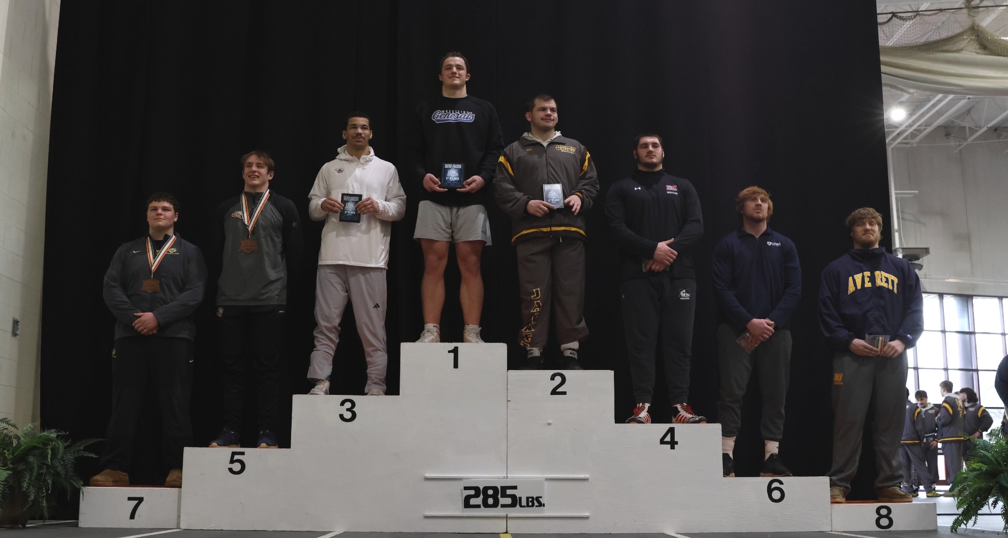 King 285 regional podium mpic