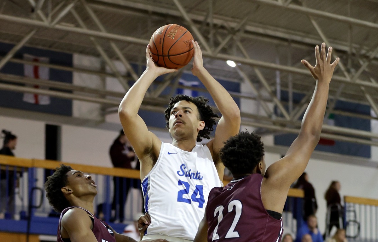 16 Men's Basketball Rolls Past Bethel (Tenn.) Thomas More University