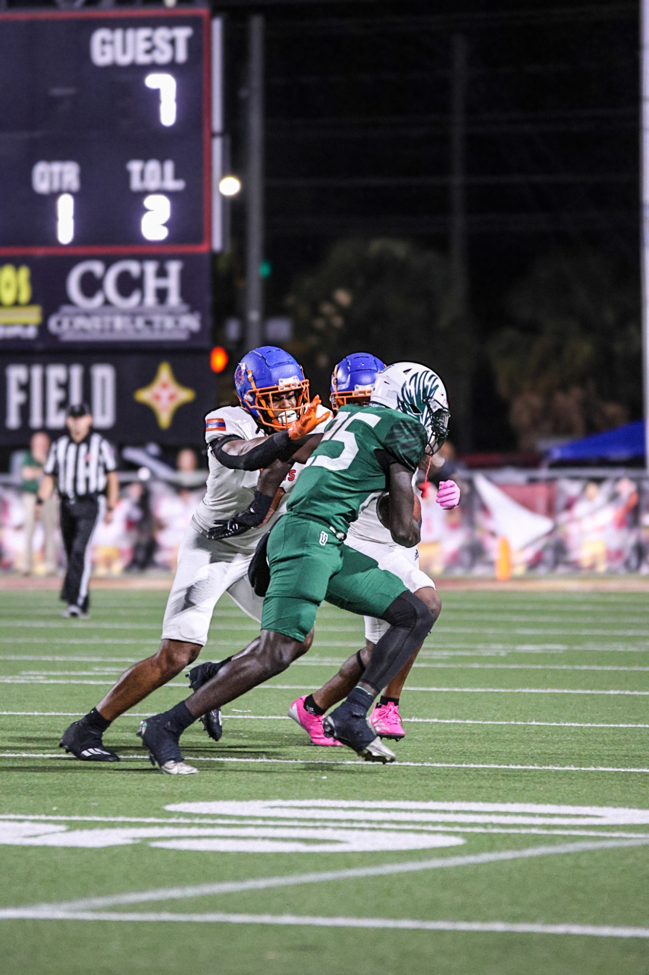 Jay Waters carries the ball