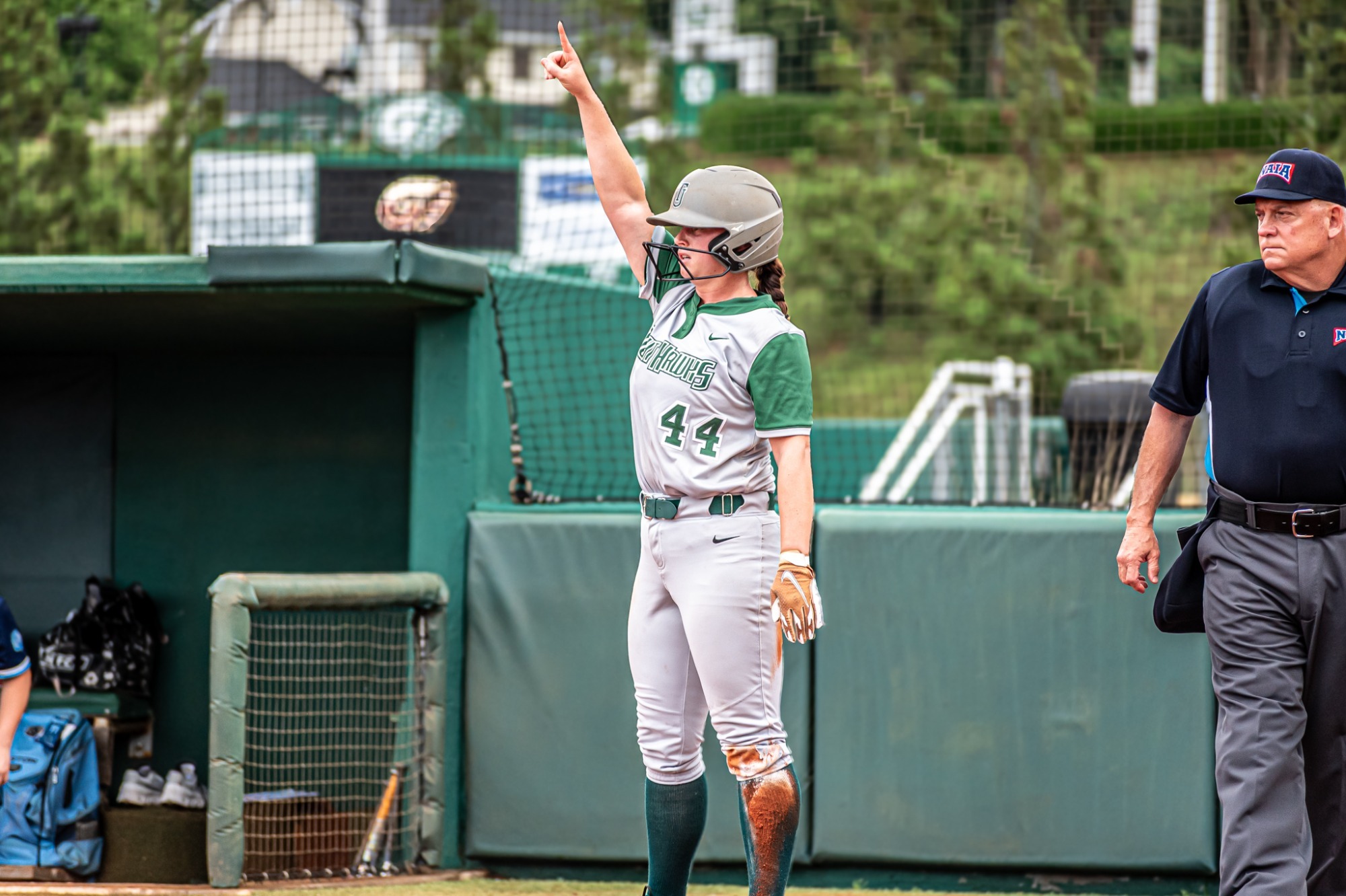 Steller celebrating a run
