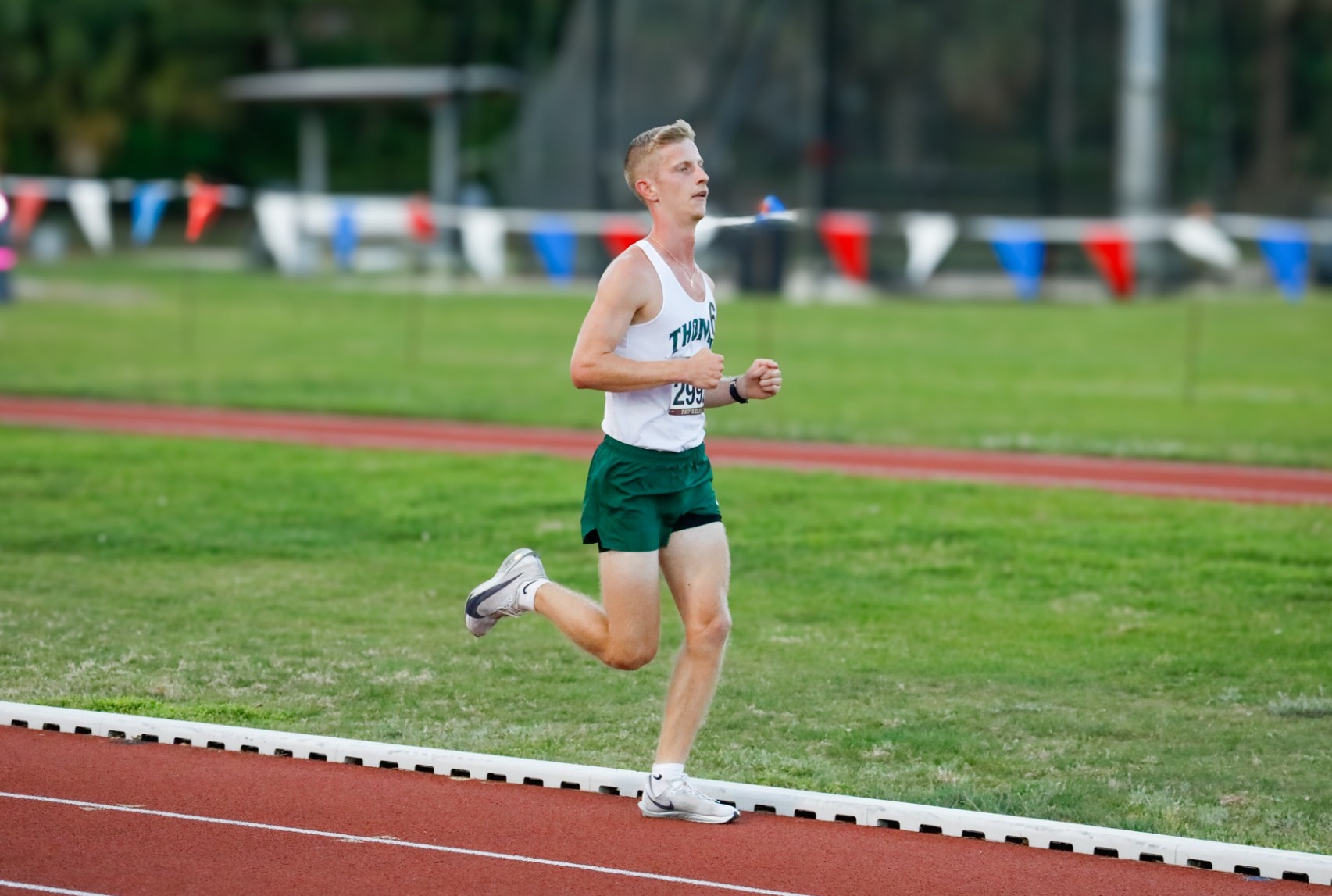 Landon Watts runs in the 5000m race
