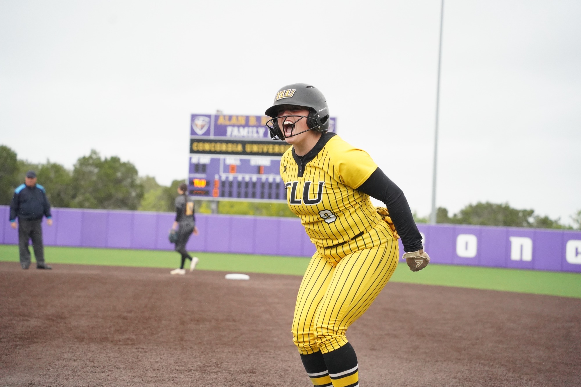 Taylor Vannett celebrates