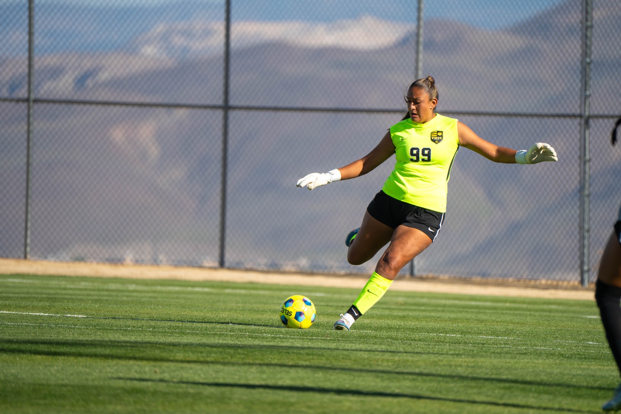 Karen Delgado / Goal Kick 09/01