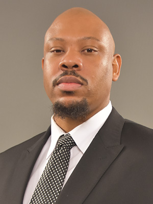 Lonnie Pugh Headshot 