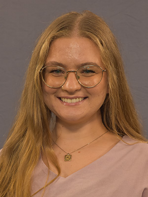 Kasey Fairbanks Headshot