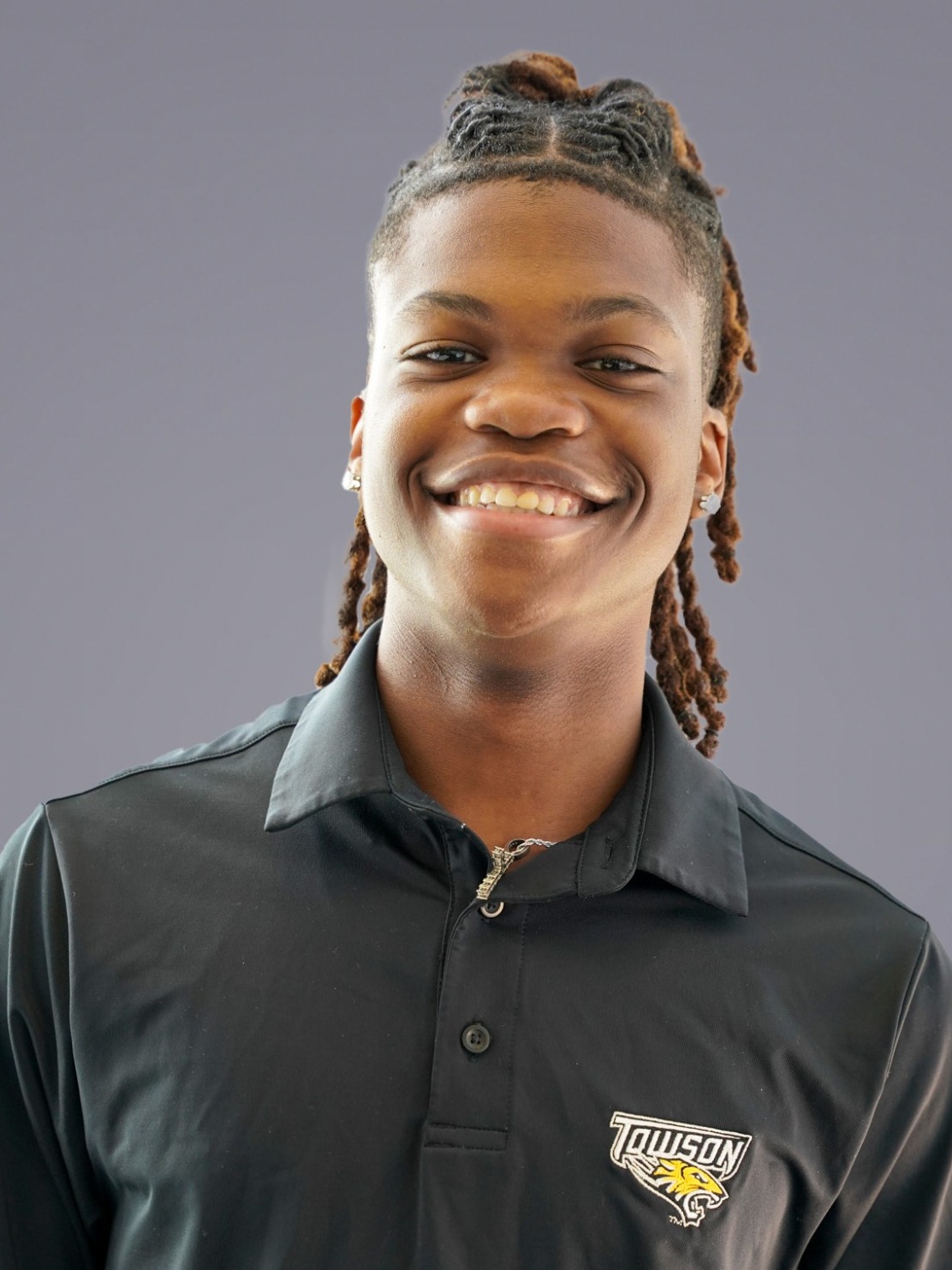 Tony Akum headshot