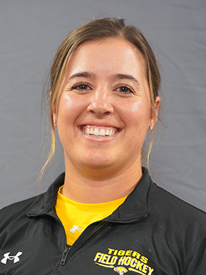 Katie Salem Headshot
