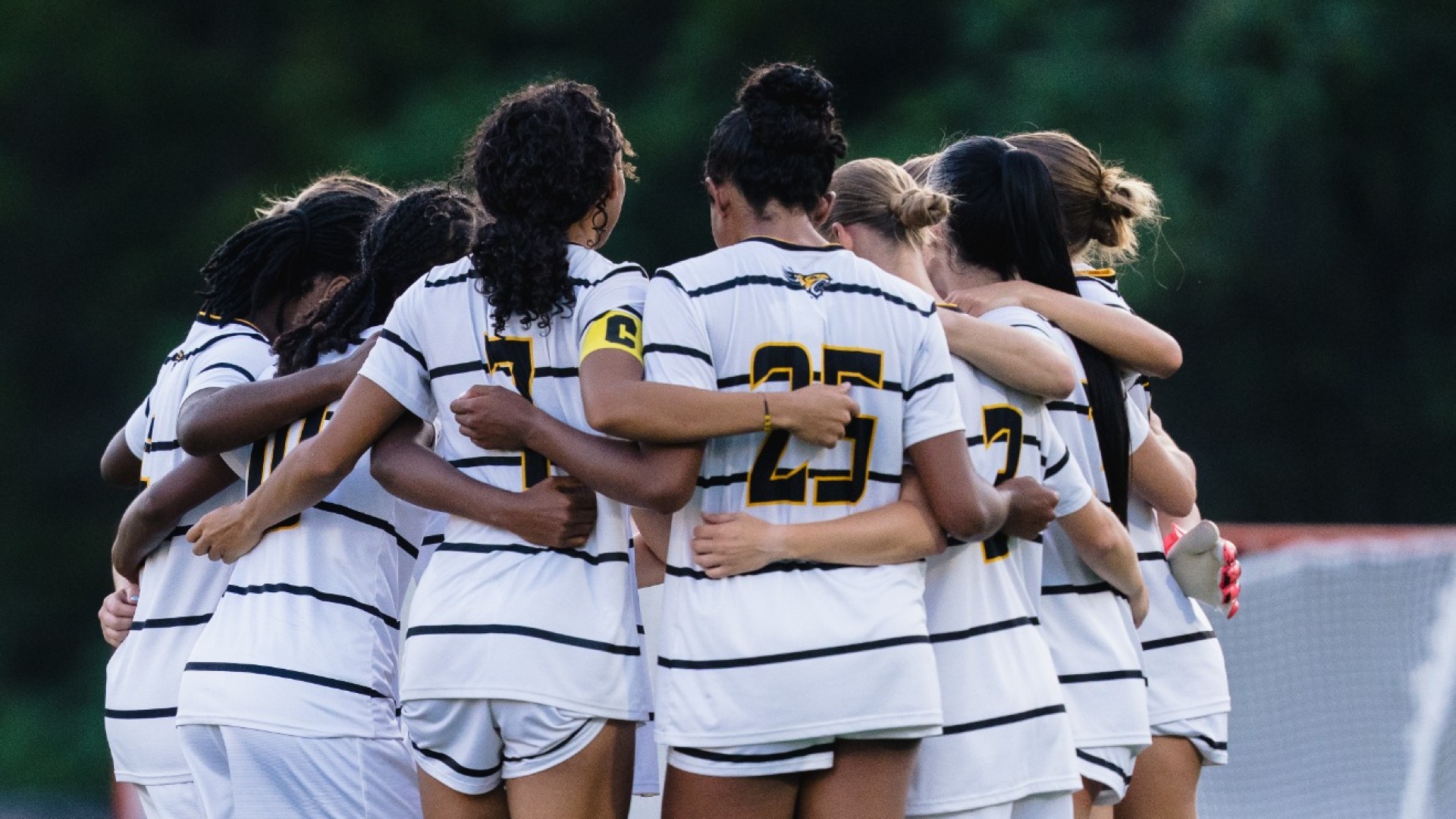 WSOC huddle