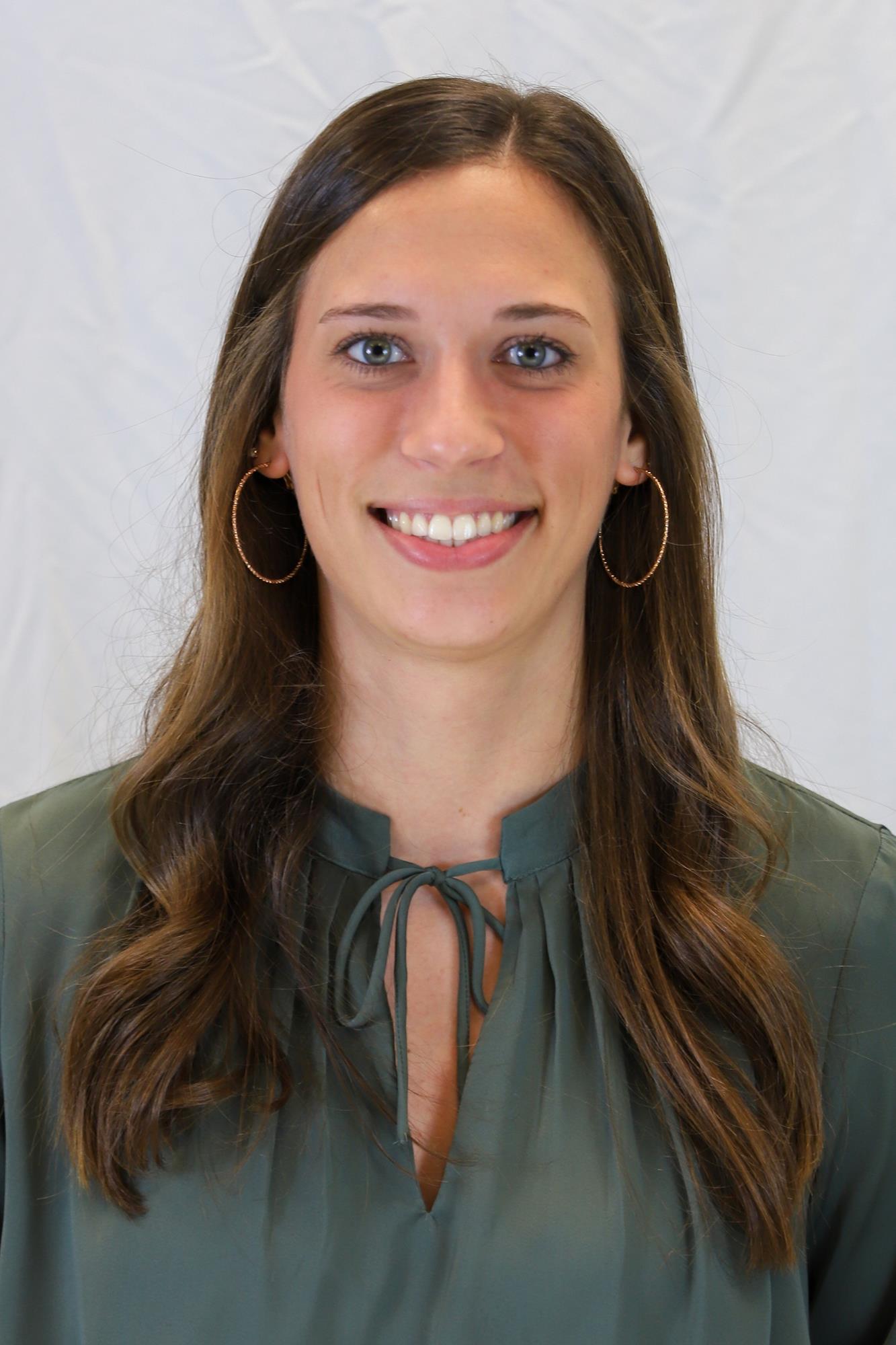 Coach Hannah Varel