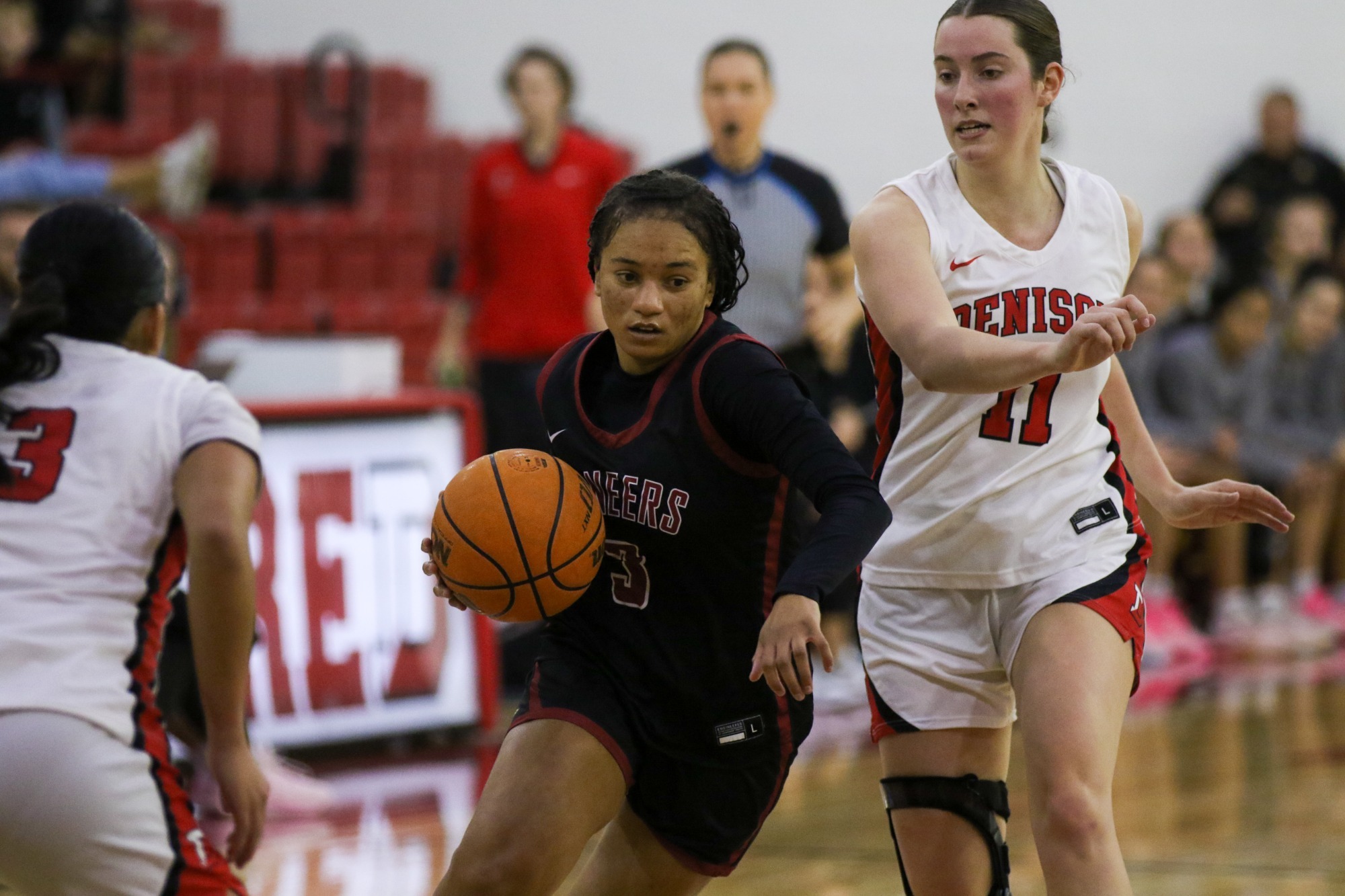 Makya Grinter scored 28 points for the Pioneers in the opening of the Sara Lee Classic. 