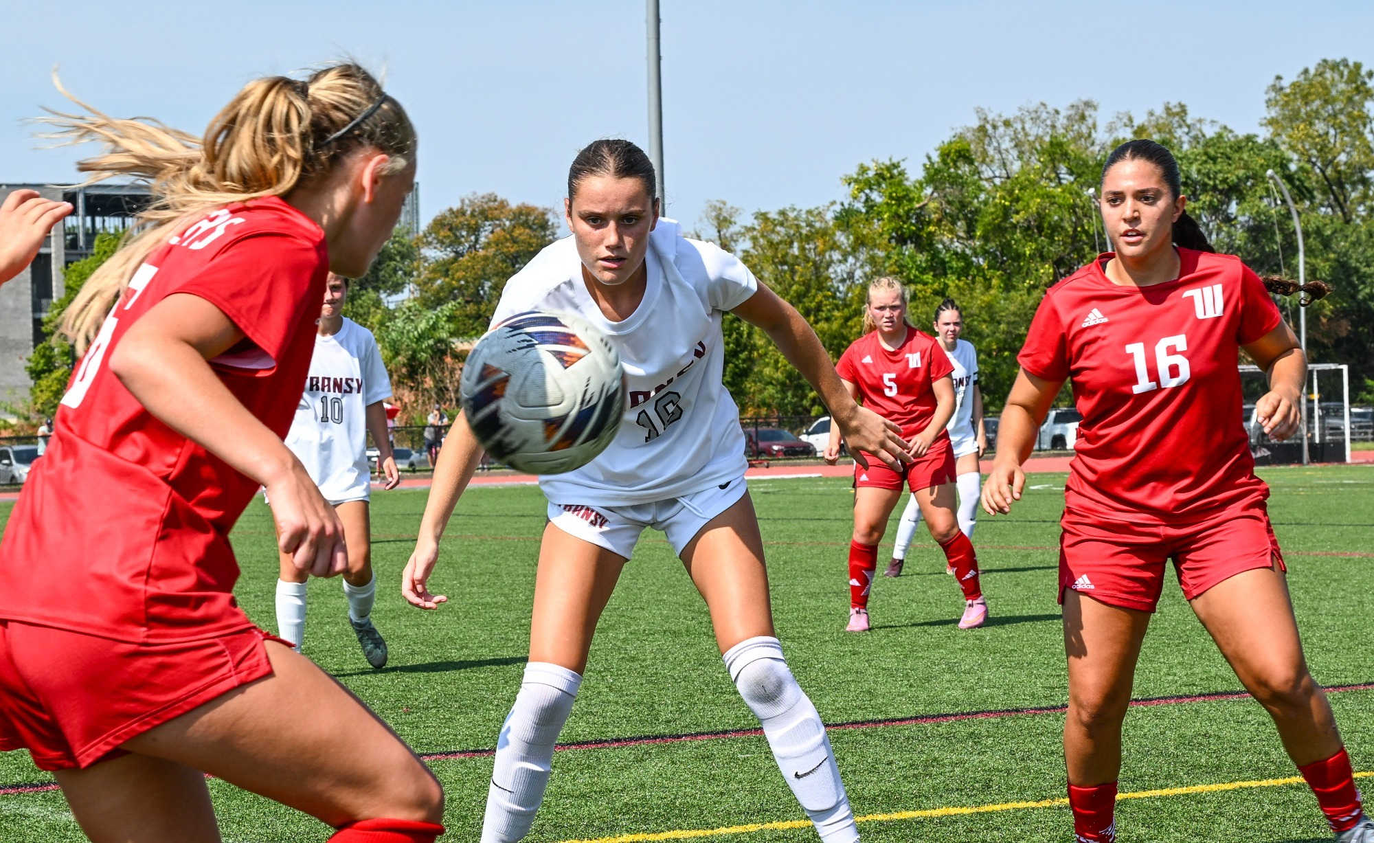 Olivia Thomas (#16) in action against Wittenberg. 