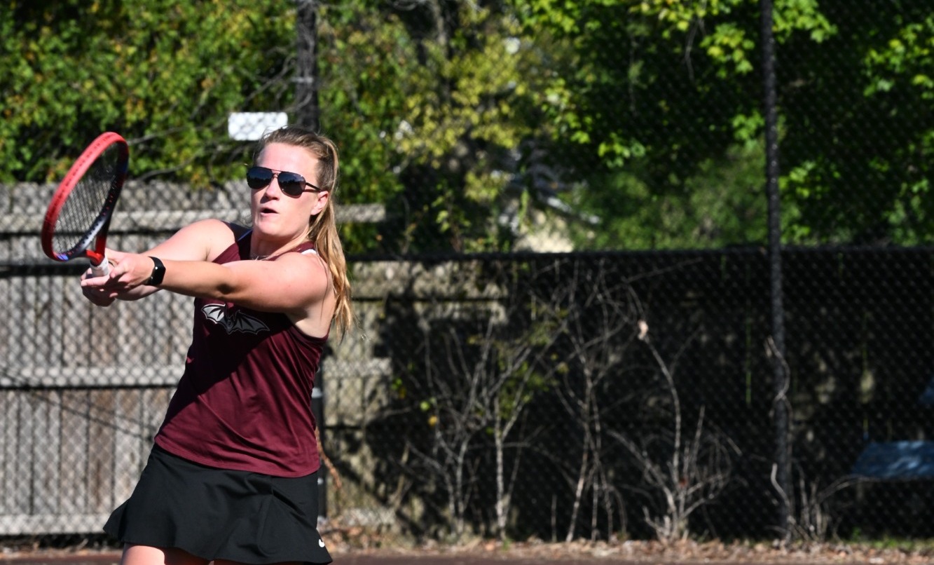 Women's Tennis fell to Rose-Hulman in the 2026 HCAC Tournament Final. 