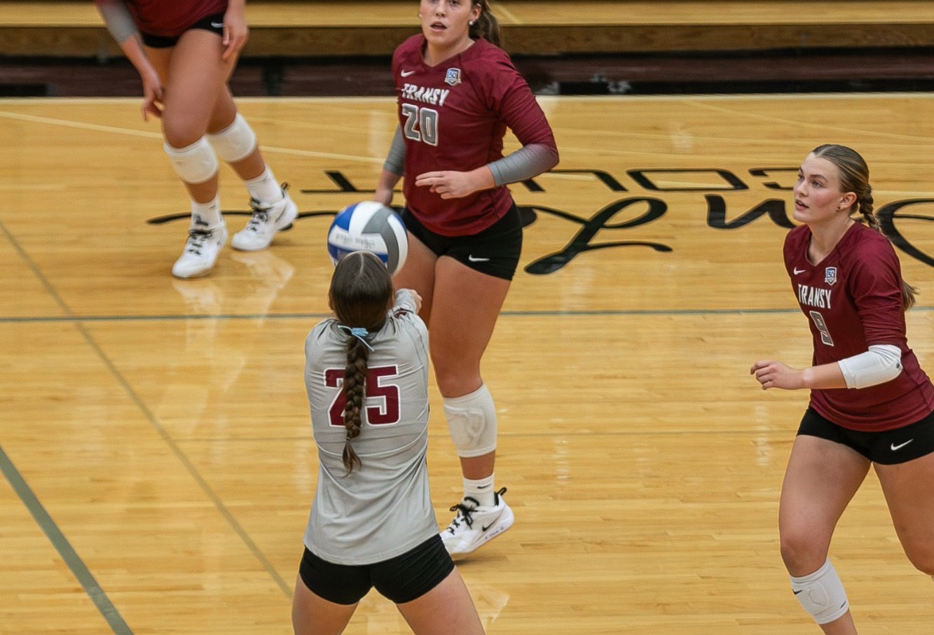 Megan Hellander digs for a point in Transy's win over Dubuque. 