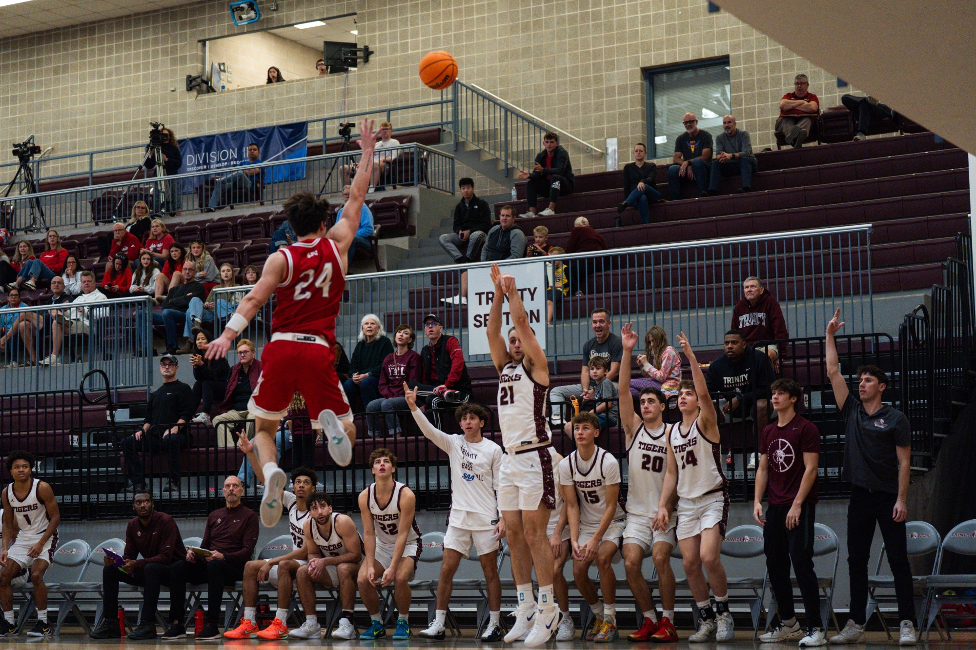 251220 mbb story pic